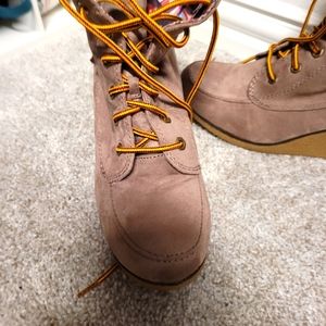 Rock and Candy wedged tie boot